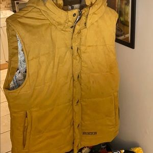 burton camel vest